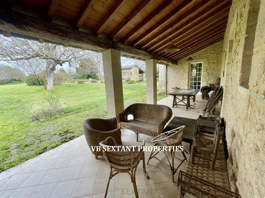 Maison 19 pièces 600 m² · à Branne · 600 m² · 997 000 €