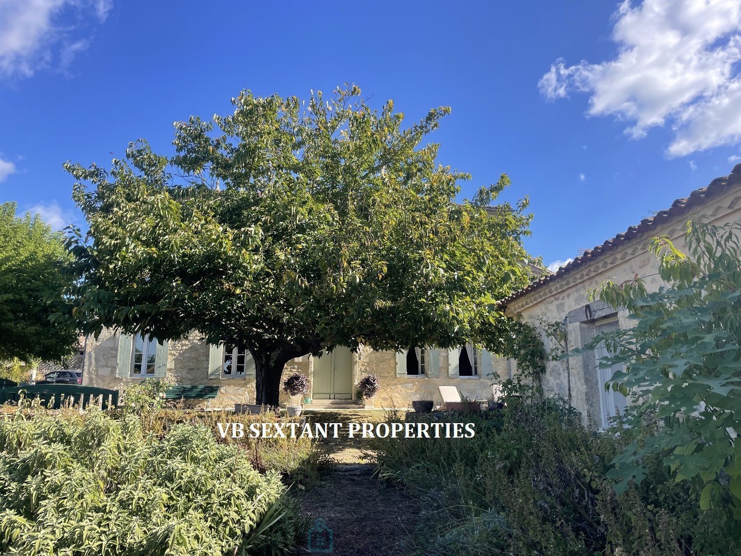 Maison à vendre, 342m², Sauveterre-de-Guyenne