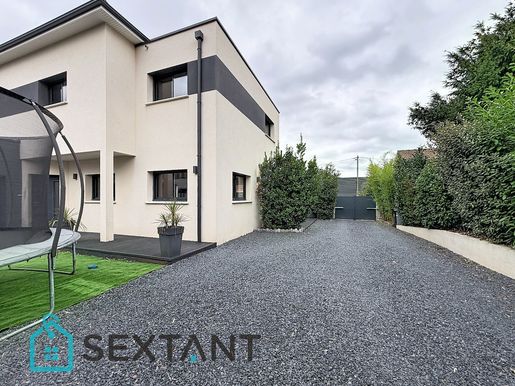 Maison 8 pièces 160 m² · à Bonsecours · 160 m² · 479 000 €