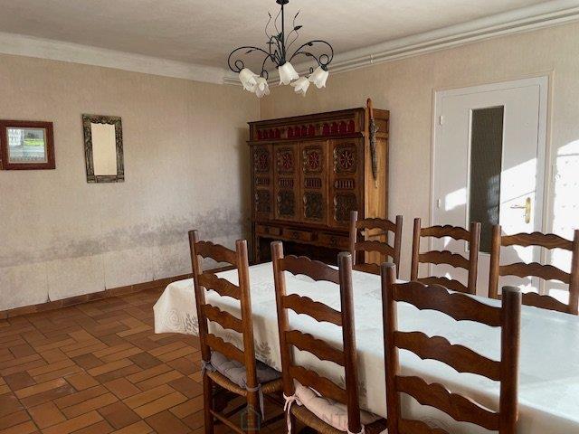 Maison à vendre, 171m², Le Cloître-Pleyben