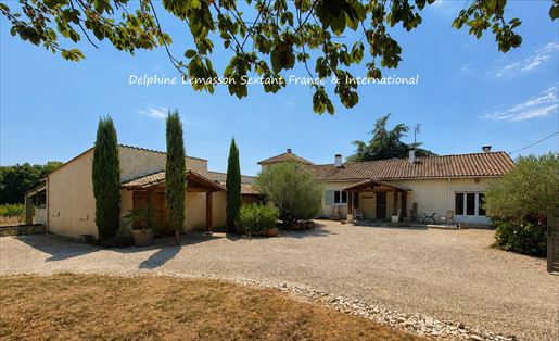 Maison 6 pièces 159 m² · à Sainte-Foy-la-Grande · 159 m² · 367 000 €