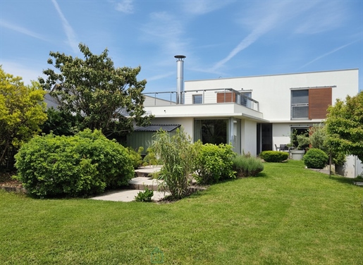 Maison 6 pièces 183 m² · à Montlouis-sur-Loire · 183 m² · 474 000 €