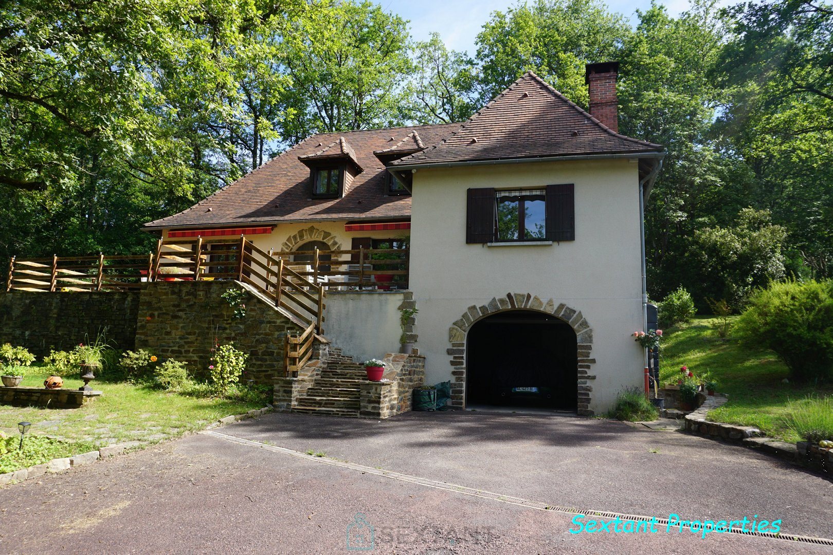 Maison à vendre, 192m², Saint-Jean-de-Côle