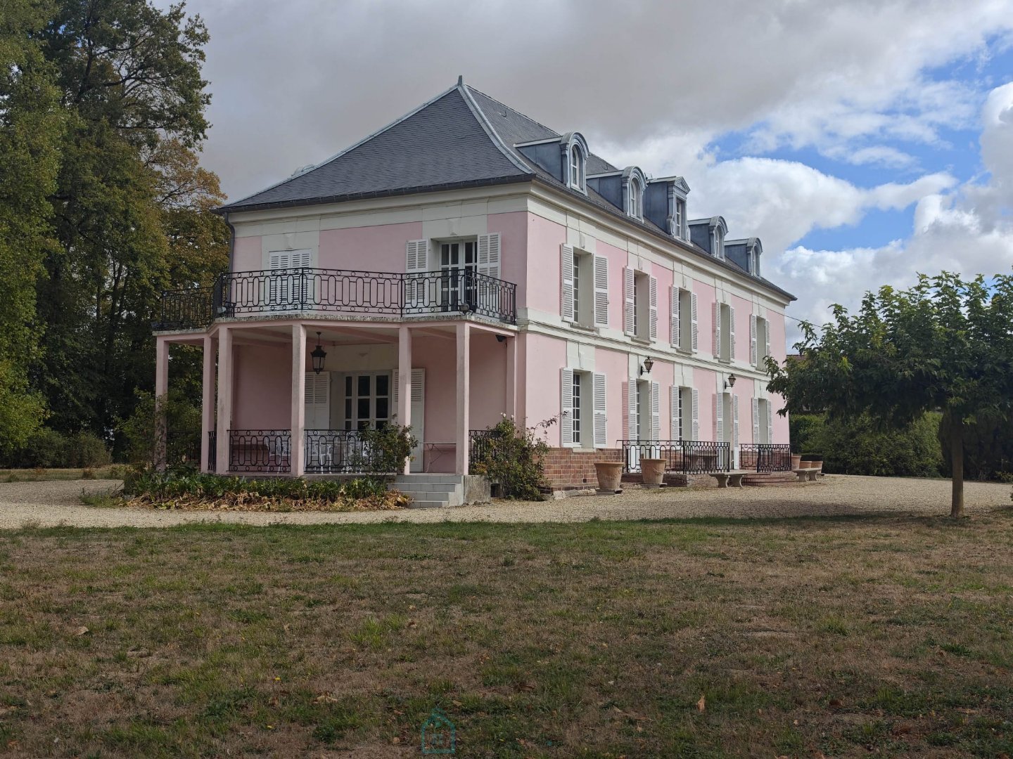 Maison à vendre, 438m², Montceaux-lès-Provins