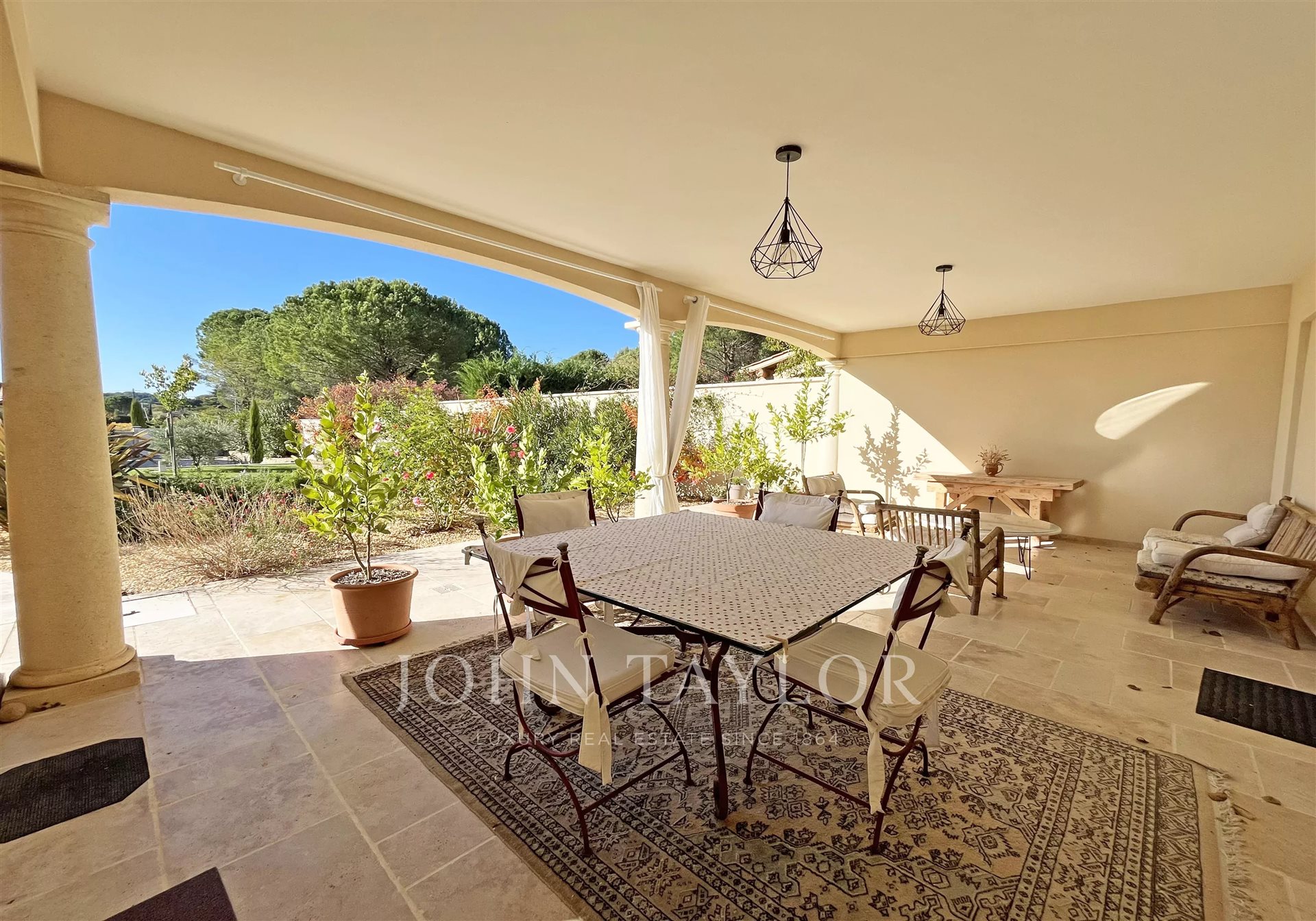 Maison à vendre, 344m², Vaison-la-Romaine