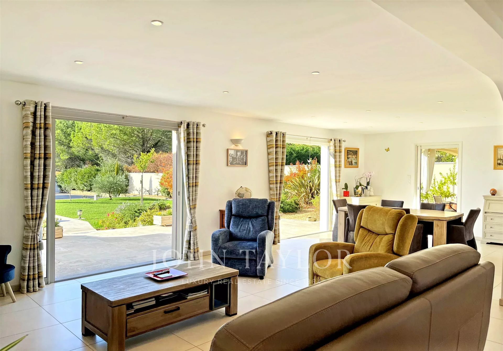 Maison à vendre, 344m², Vaison-la-Romaine