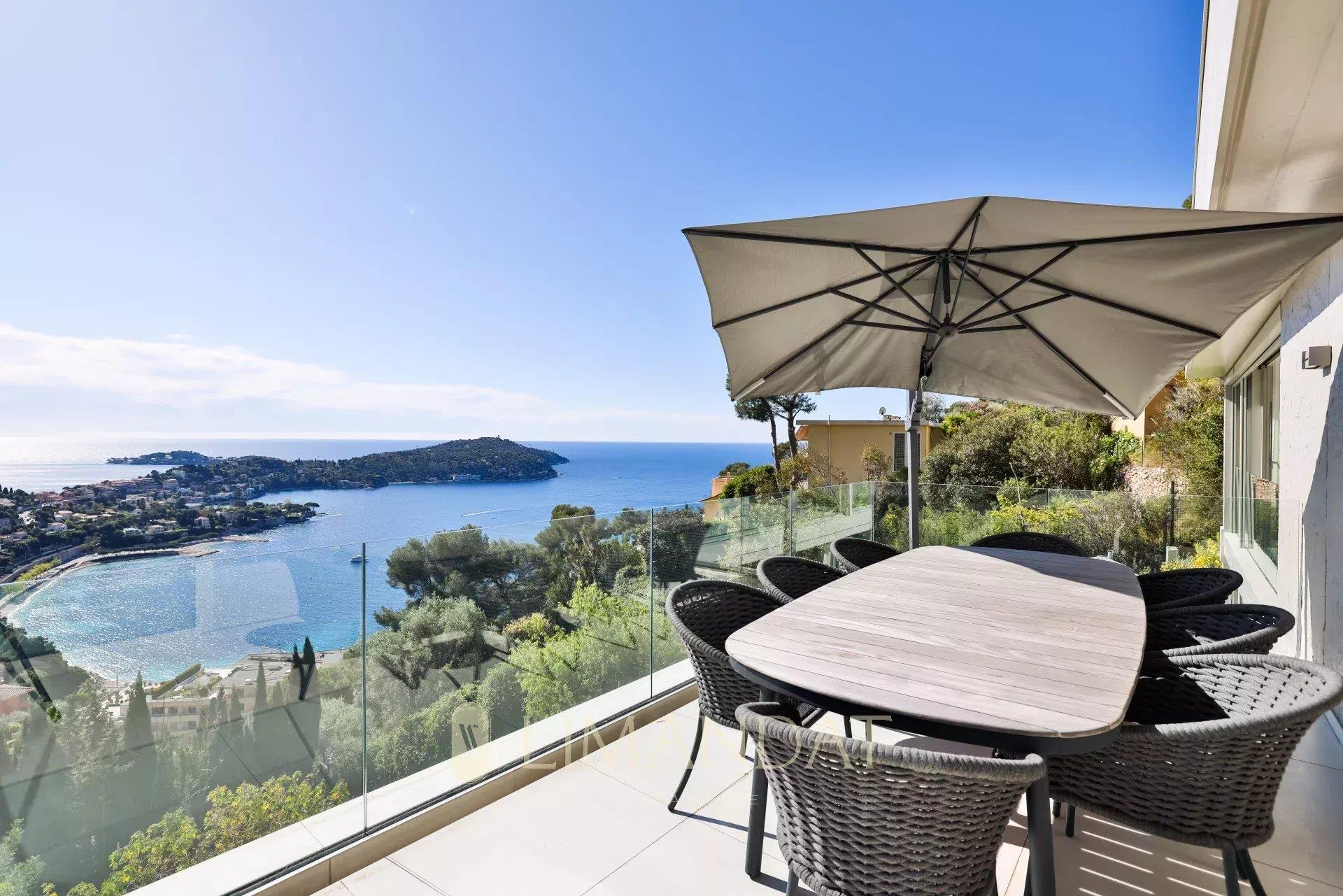 Maison à louer, 330m², Villefranche-sur-Mer