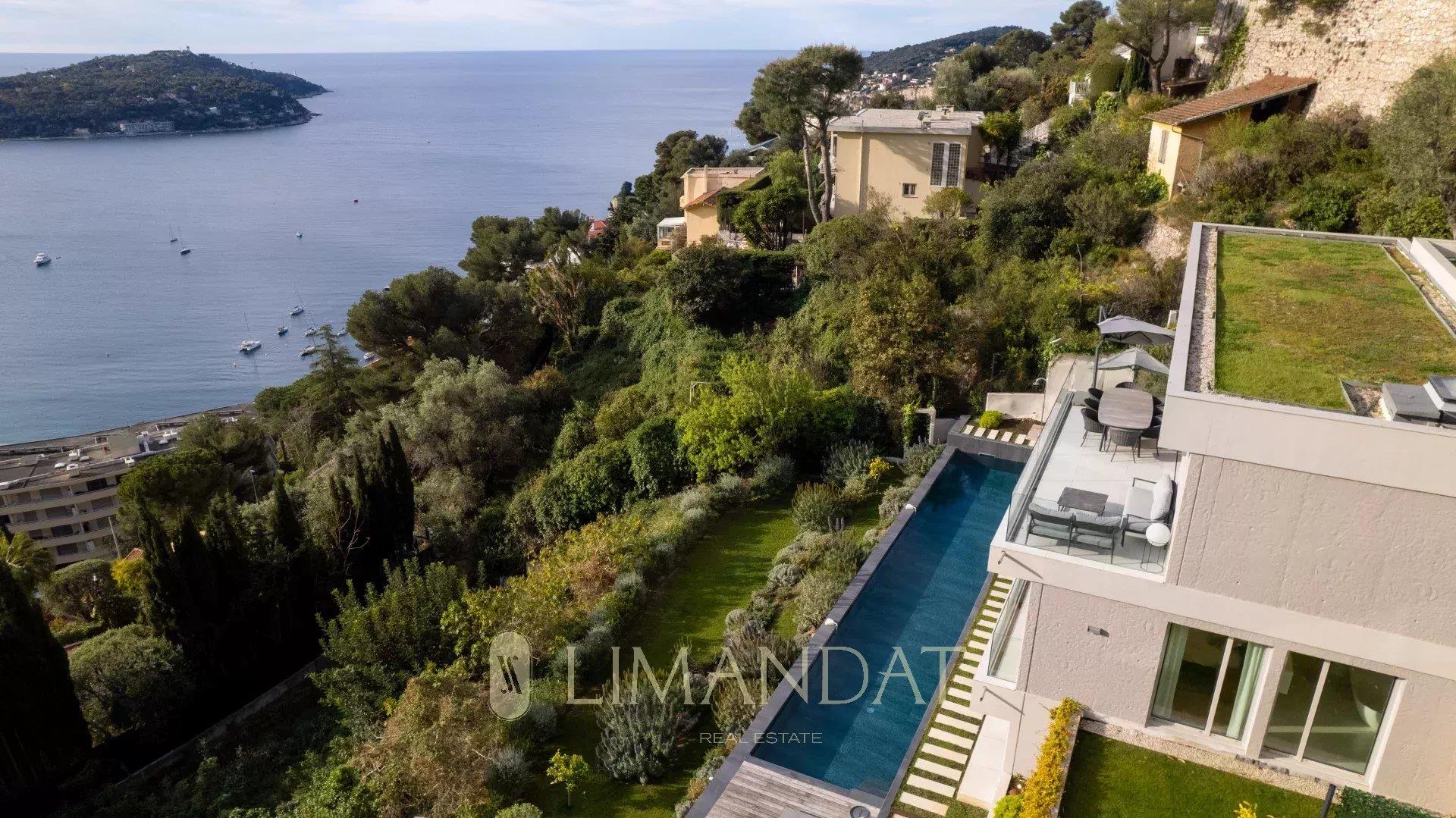 Maison à louer, 330m², Villefranche-sur-Mer