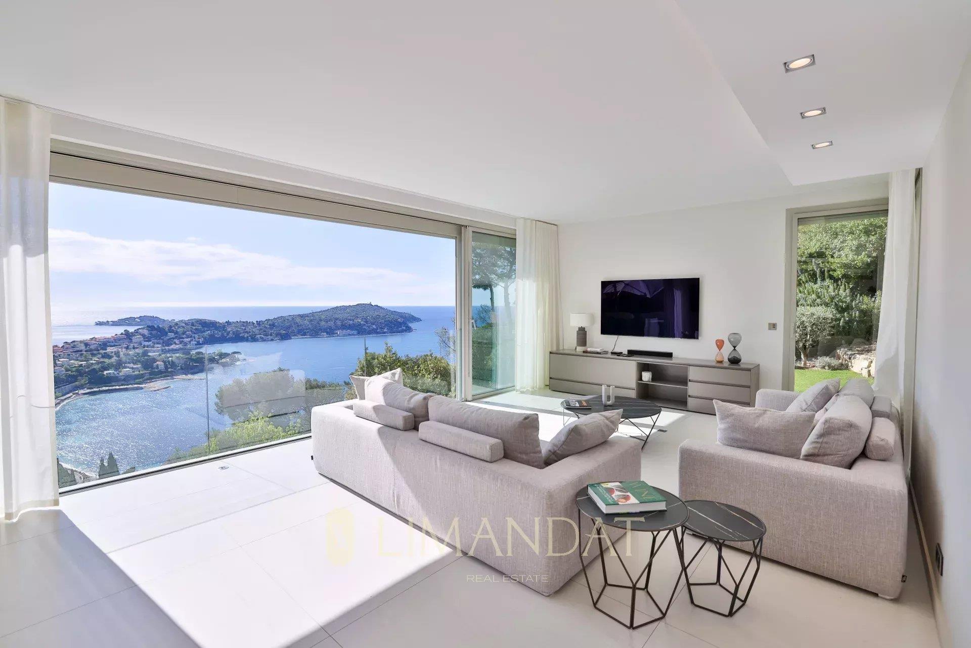 Maison à louer, 330m², Villefranche-sur-Mer
