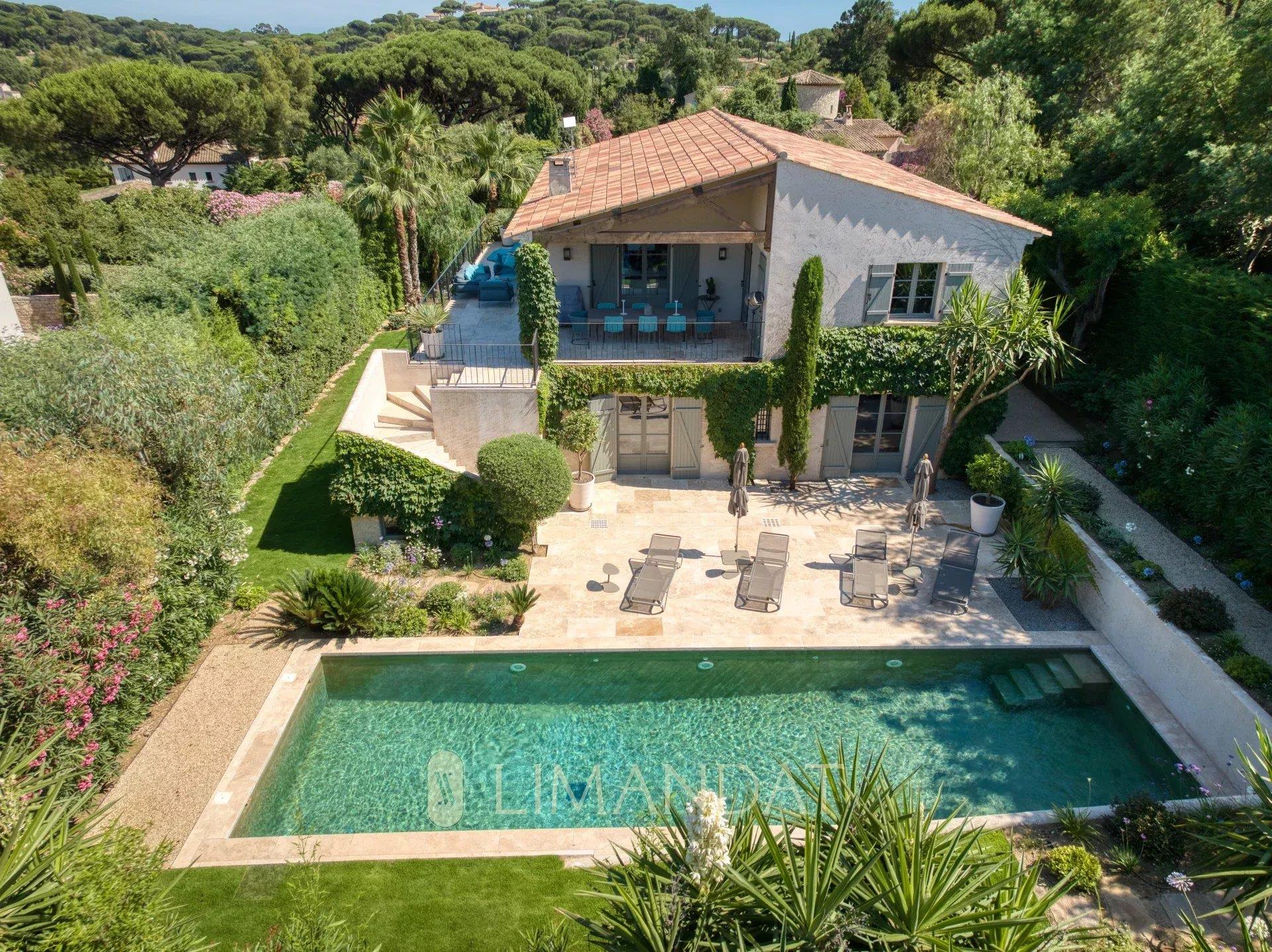 Maison à louer, 220m², Saint-Tropez