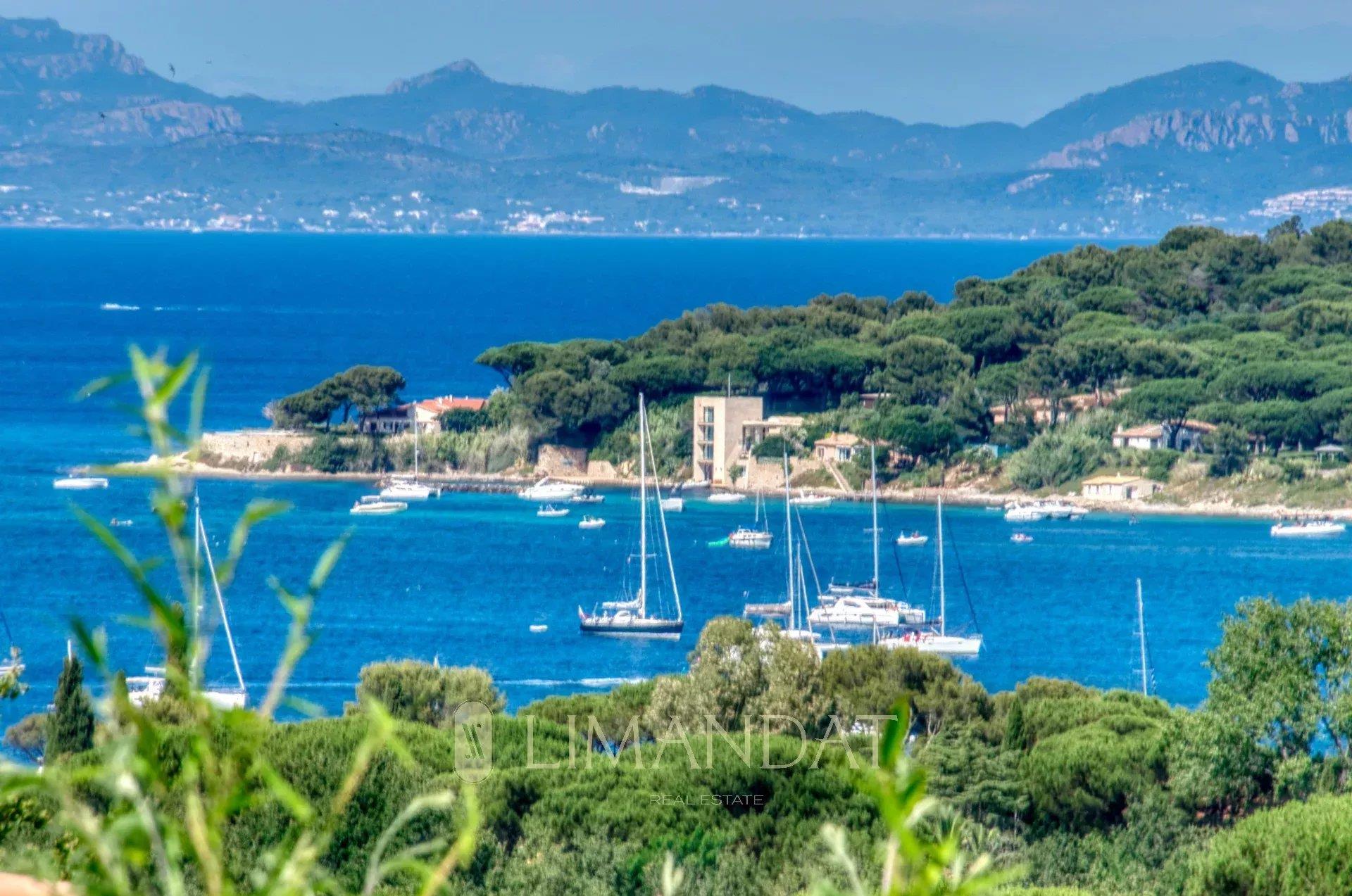 Maison à louer, 220m², Saint-Tropez