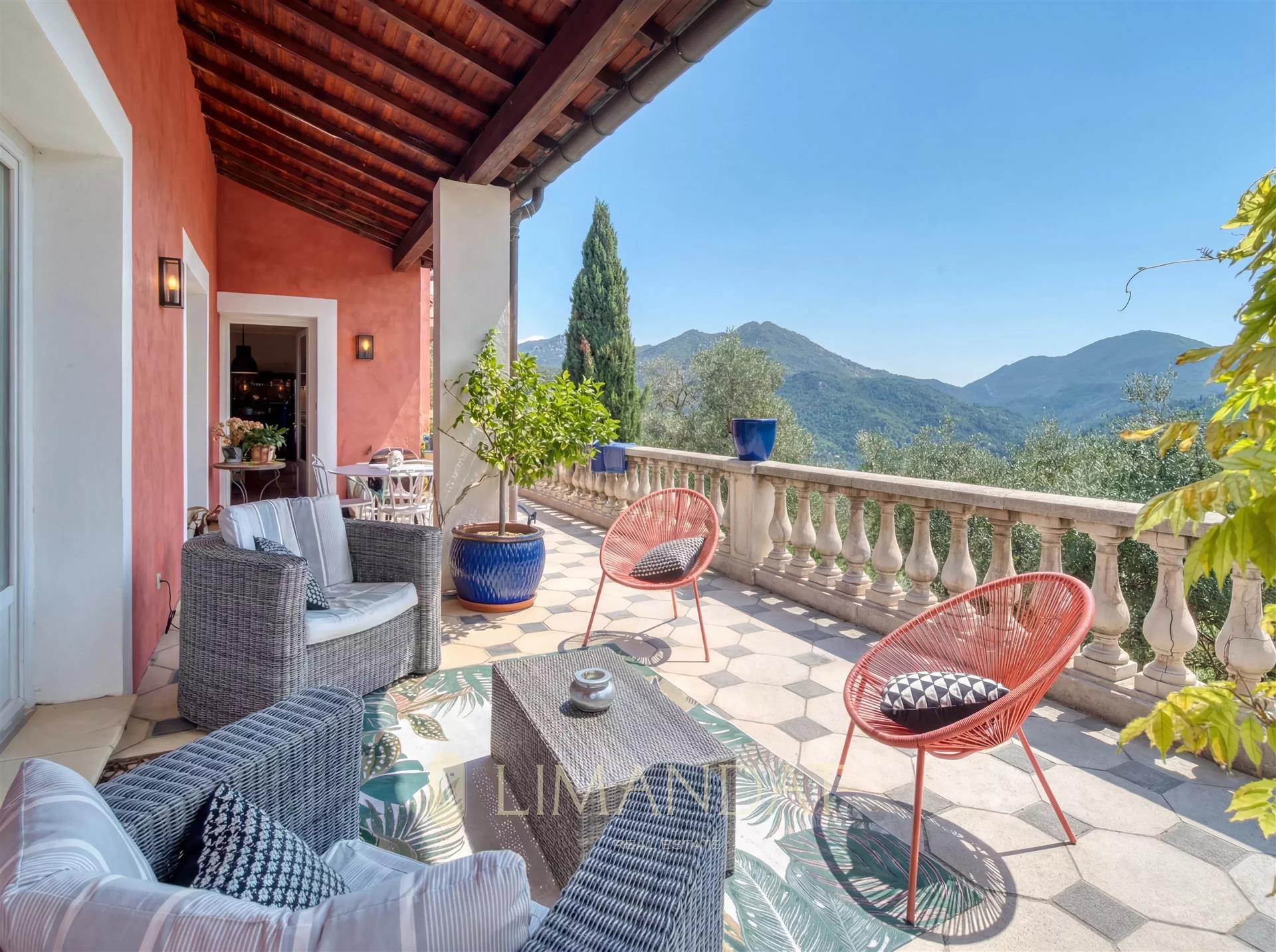 Maison à vendre, 204m², Sospel