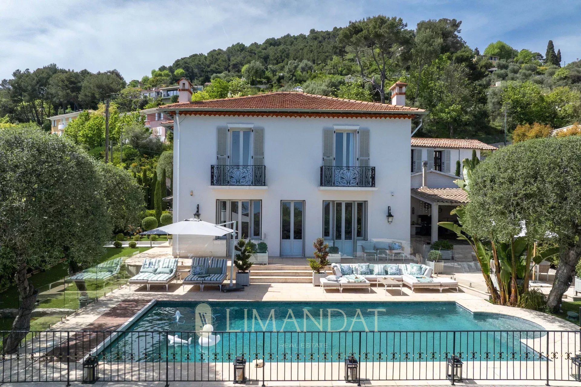 Maison à louer, 280m², Èze