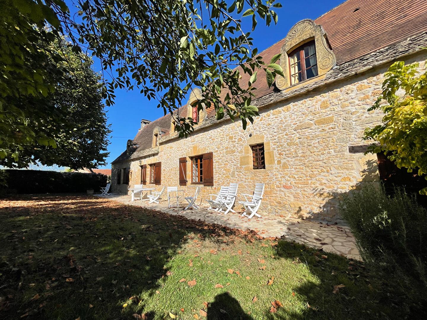 Maison à vendre, 130m², Sergeac