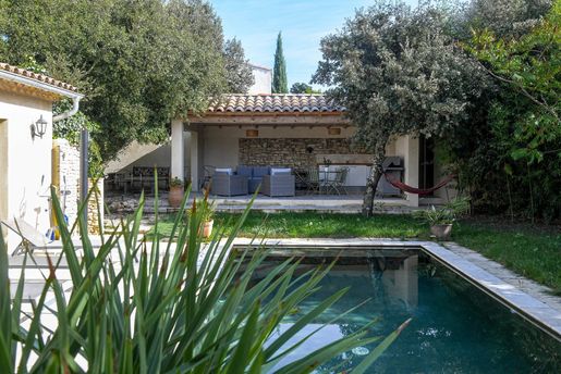 Maison 8 pièces 226 m² · à Uzès · 226 m² · 995 000 €