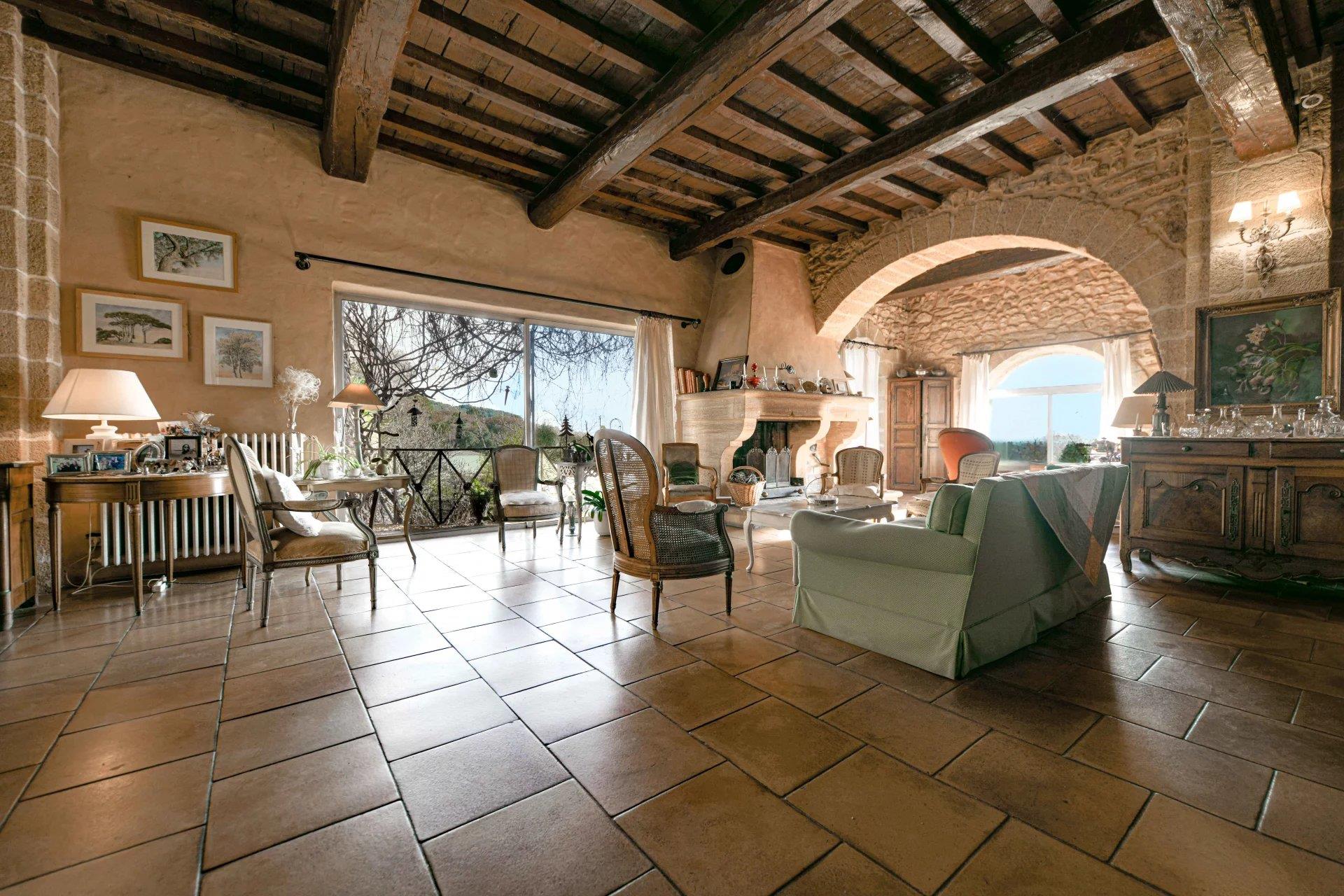 Maison à vendre, 270m², Uzès