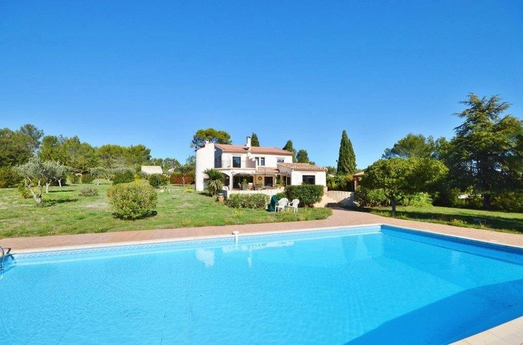 Maison à vendre, 240m², Nîmes