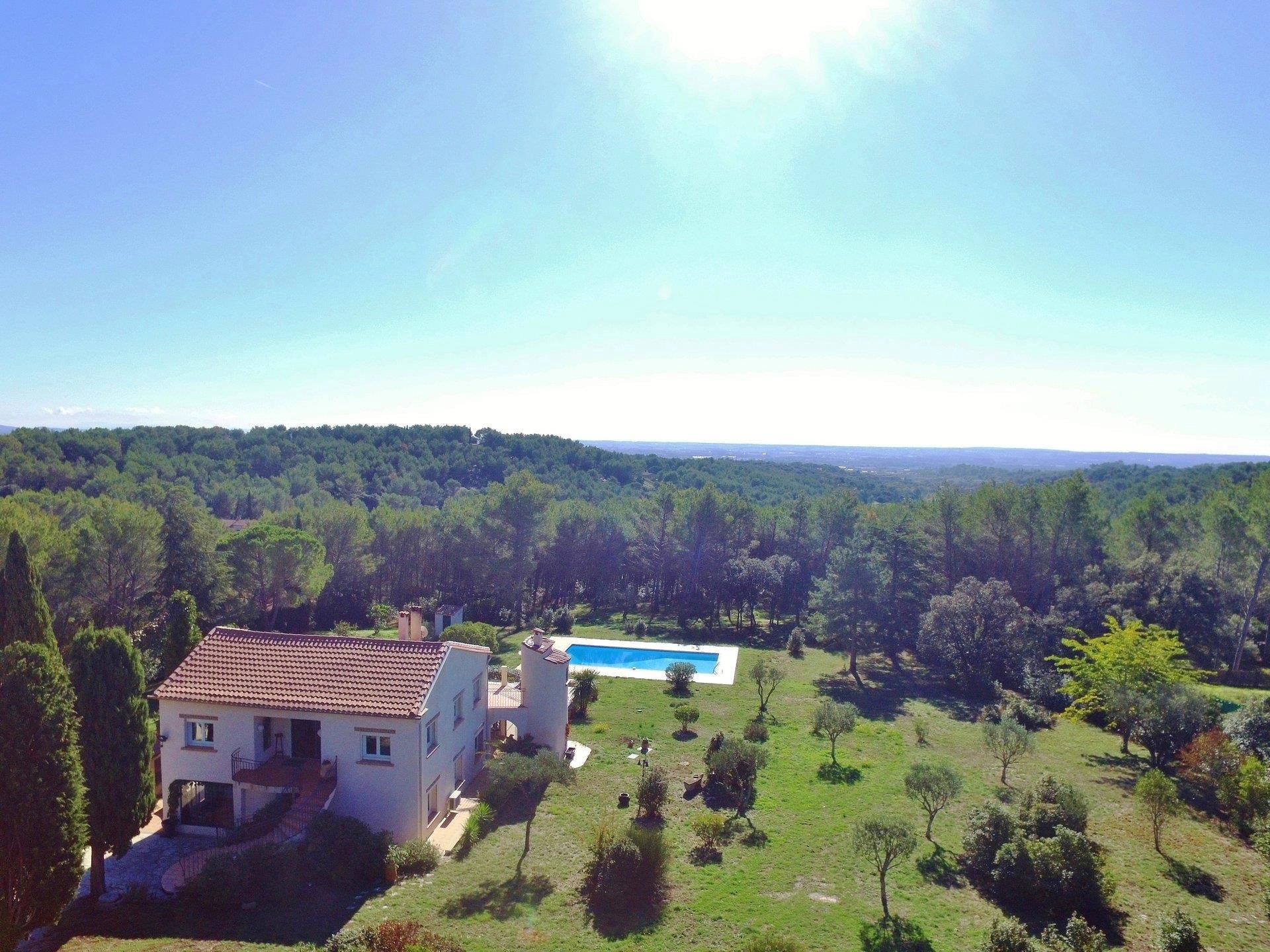Maison à vendre, 240m², Nîmes