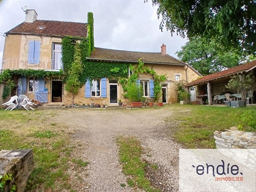 Maison 11 pièces 284 m² · à Athie · 284 m² · 780 000 €