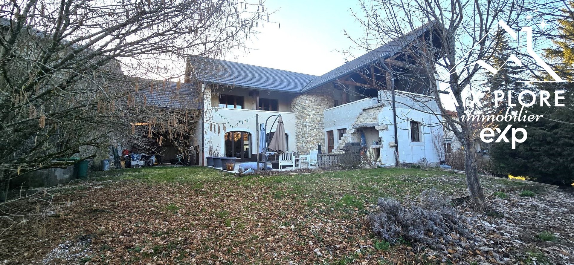Maison à vendre, 266m², Brénod