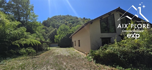 Maison 6 pièces 260 m² · à L'Abergement-de-Varey · 260 m² · 286 000 €