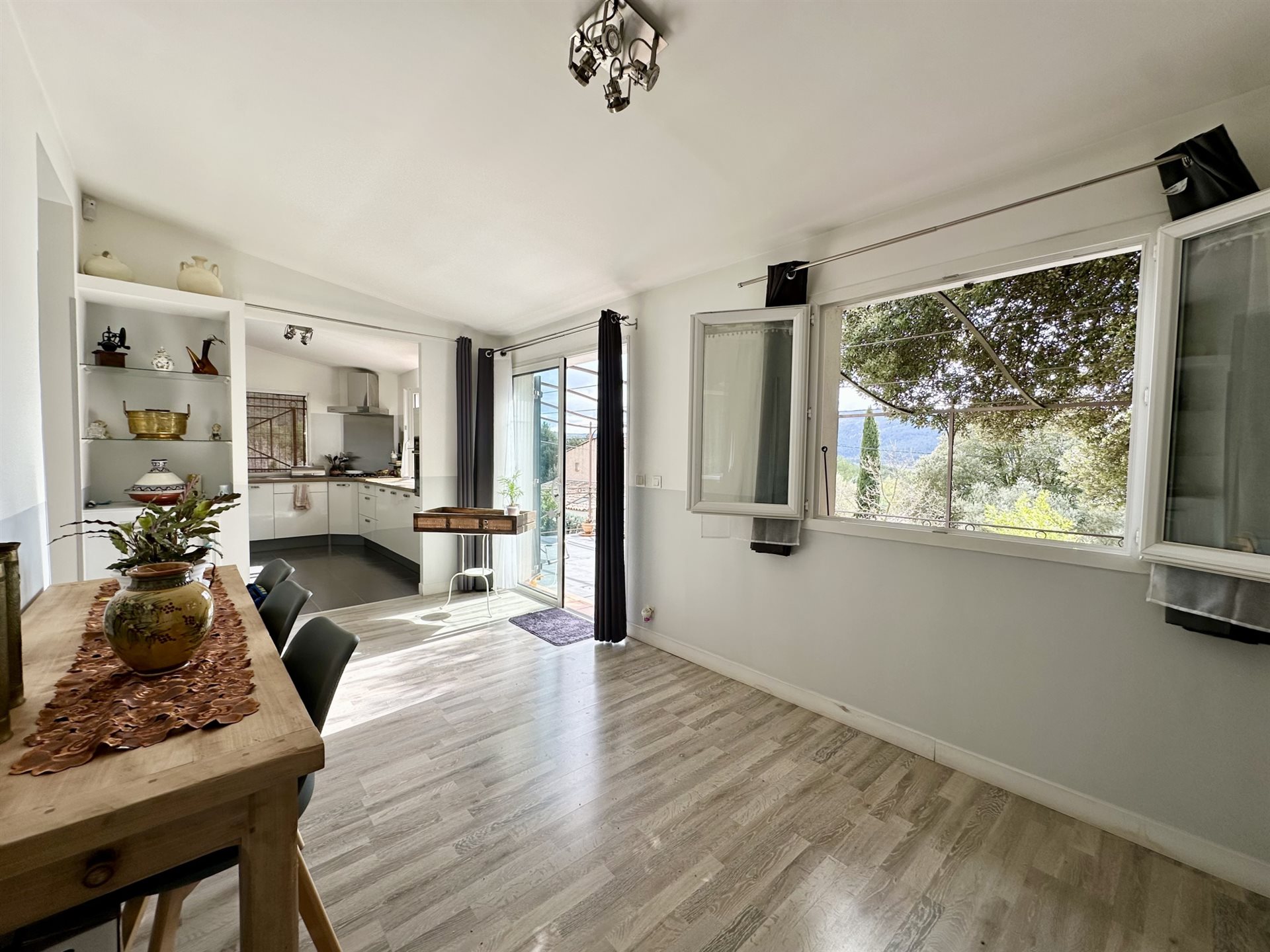Maison à vendre, 129m², Cuges-les-Pins