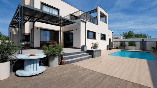 Advert pic 0