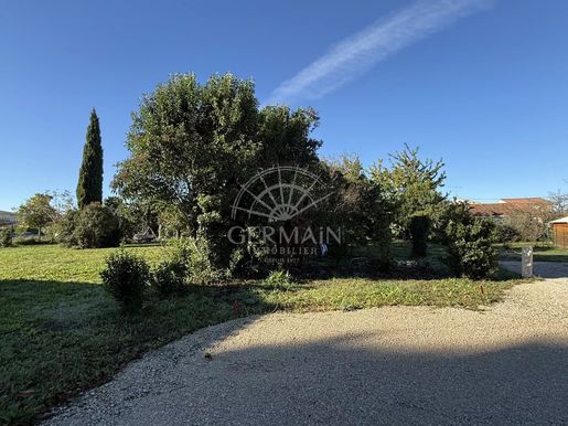 Terrain 944 m² · à L'Isle-sur-la-Sorgue · 325 000 €