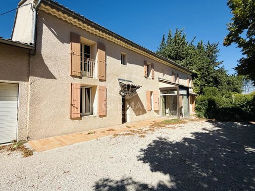 Maison 6 pièces 152 m² · au Thor · 152 m² · 398 000 €