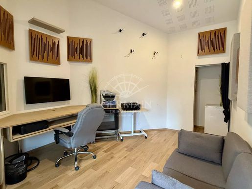 Local commercial · L'Isle-sur-la-Sorgue (Vaucluse) · 69 000 €