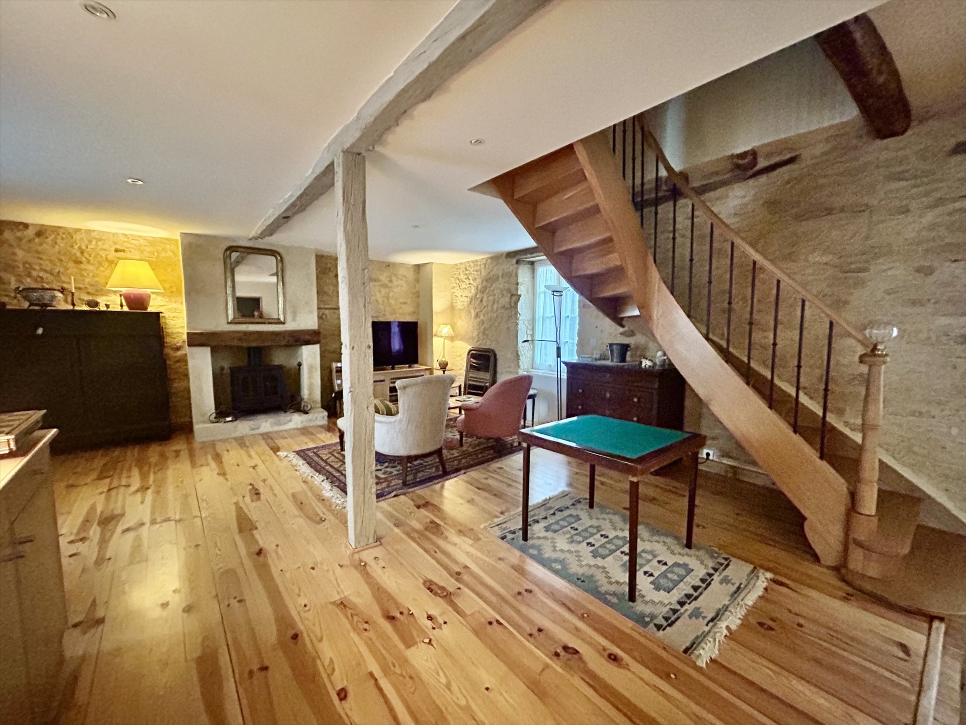 Maison à vendre, 275m², Nadaillac-de-Rouge