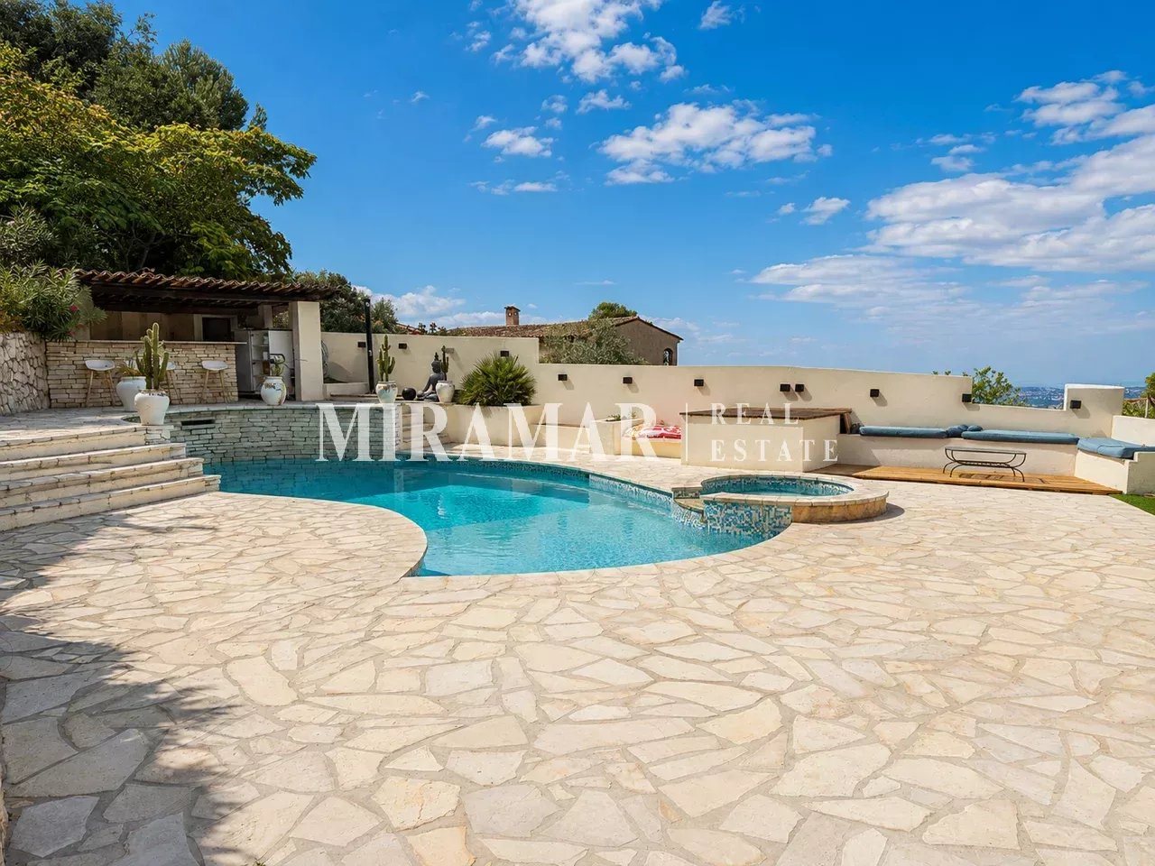 Maison à vendre, 295m², Tourrette-Levens
