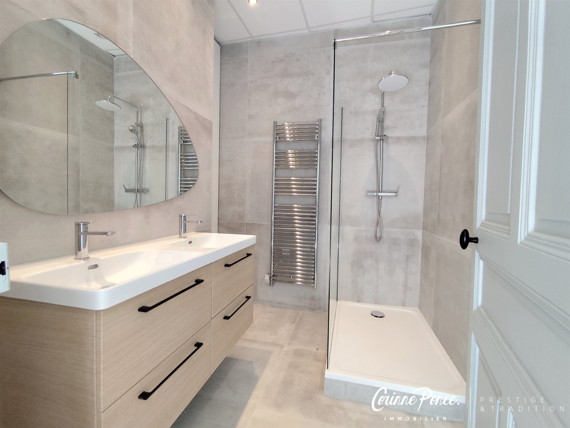 Appartement à vendre, 123m², Nîmes