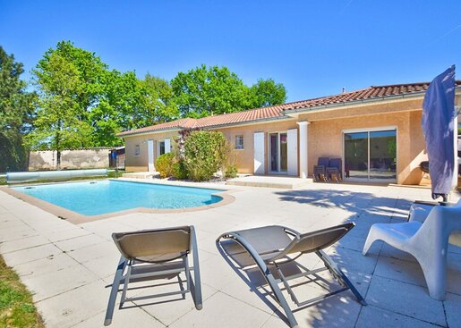 Maison 6 pièces 150 m² · à Les Chères · 150 m² · 648 000 €