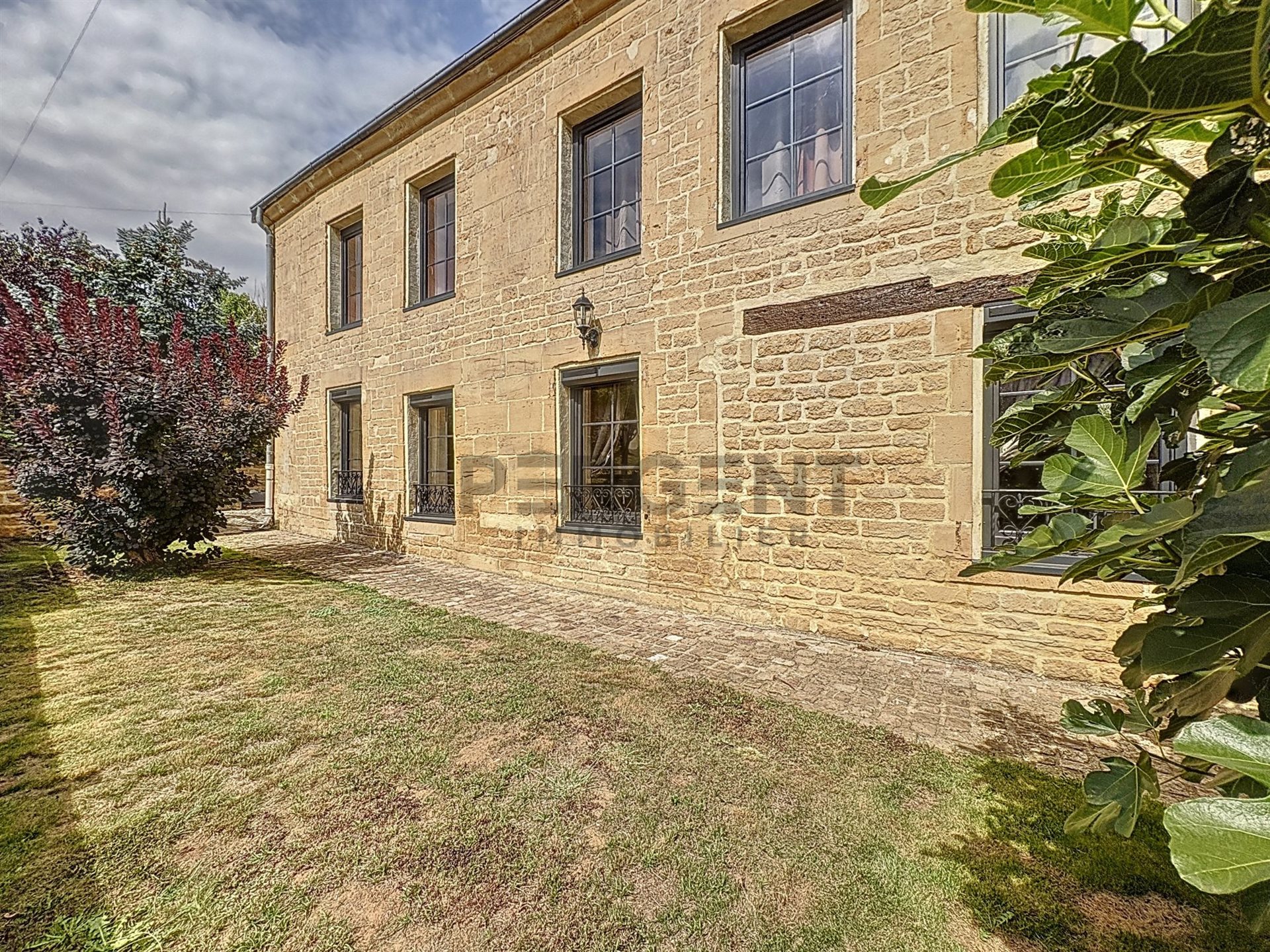 Maison à vendre, 352m², Nouvion-sur-Meuse