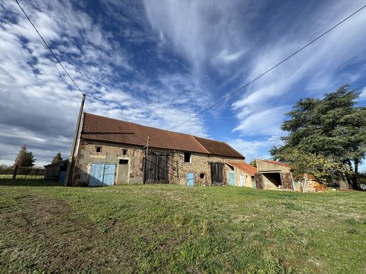 Maison 1 pièce 174 m² · à Quinssaines · 174 m² · 88 000 €