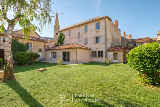 Maison 12 pièces 438 m² · à Parthenay · 438 m² · 444 000 €
