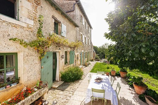 Maison 8 pièces 341 m² · à Niort · 341 m² · 599 000 €