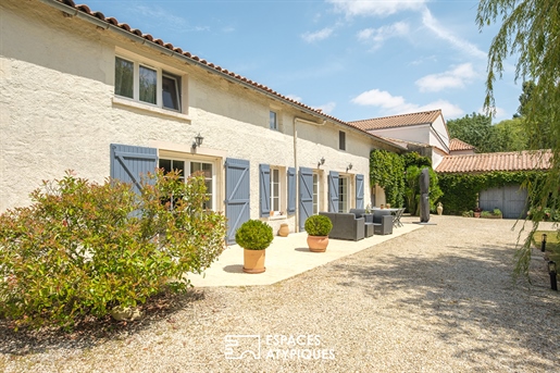 Maison 9 pièces 200 m² · à Saint-Martin-de-Bernegoue · 200 m² · 350 000 €