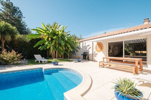 Maison 9 pièces 253 m² · à Magné · 253 m² · 589 000 €
