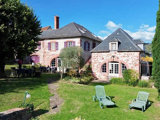 Maison 8 pièces 260 m² · à Meyssac · 260 m² · 650 000 €