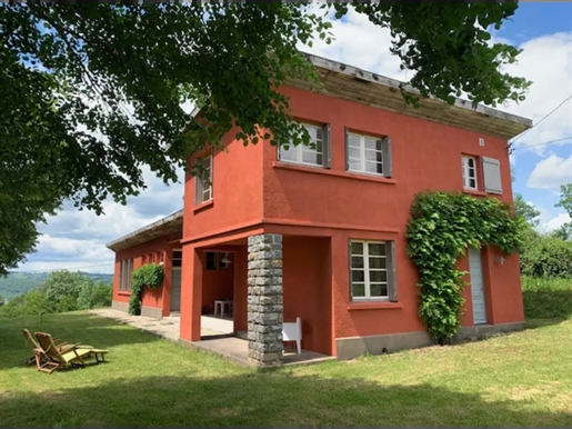 8 pièces 152 m² · à Tudeils · 152 m² · 299 000 €