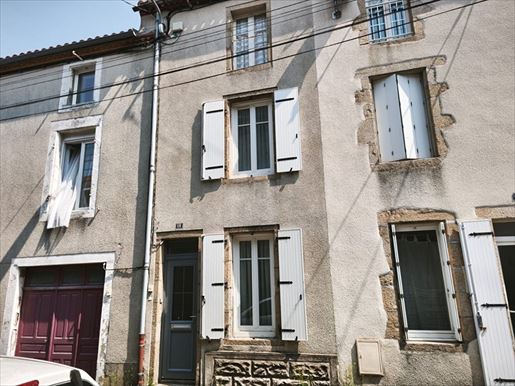 Maison 3 pièces 61 m² · à Bressuire · 61 m² · 73 780 €