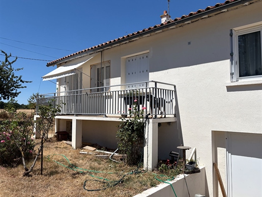 Maison 5 pièces 128 m² · à Chiché · 128 m² · 159 000 €