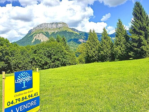 Terrain 3400 m² · aux Déserts · 395 000 €