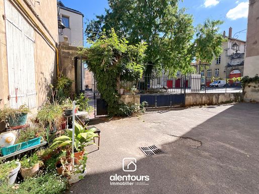 Appartement 4 pièces 107 m² · à Nancy · 107 m² · 195 000 €