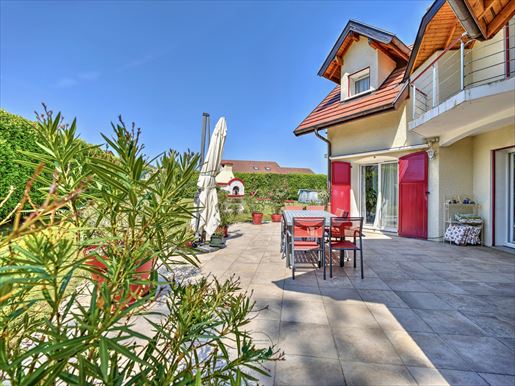 Maison 5 pièces 155 m² · à La Roche-sur-Foron · 155 m² · 669 000 €