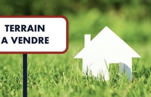 Terrain 1071 m² · à Clisson · 265 760 €