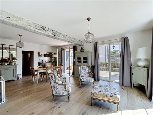 Maison 6 pièces 161 m² · à Gorges · 161 m² · 491 000 €