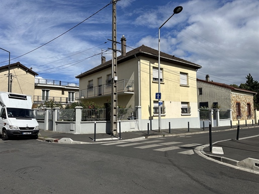Maison 9 pièces 178 m² · à Saint-Denis · 178 m² · 442 000 €